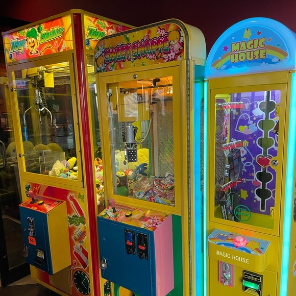 Meet your Posher - Picture 3 of 7